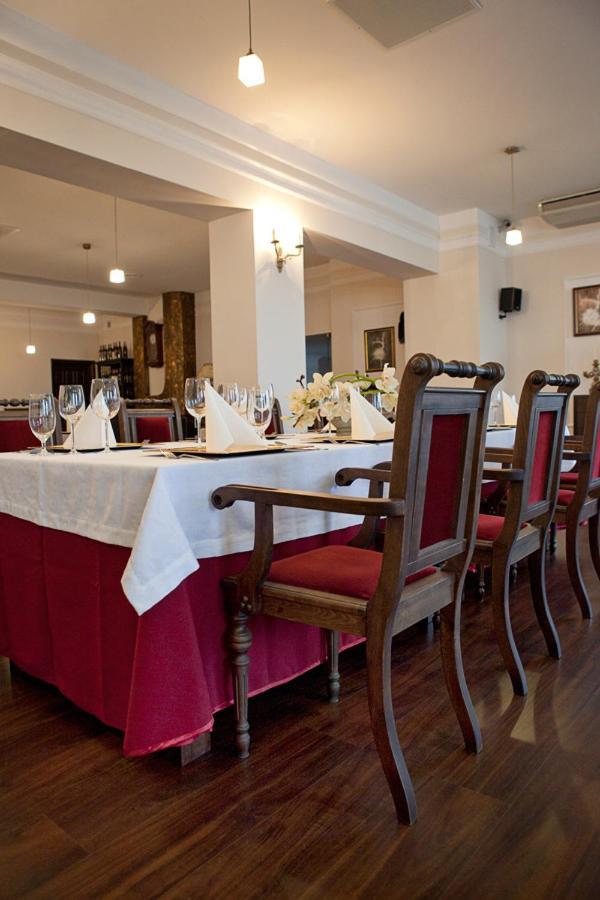 Wzgorze Toskanii Conferences & Restaurant Przezmierowo Exterior photo